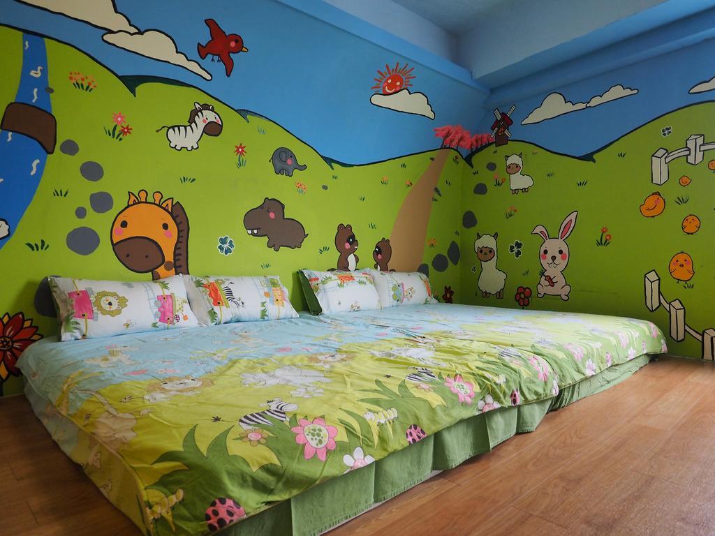 Peter Rabbit Cozy Nest Apartment Тайнан Екстериор снимка