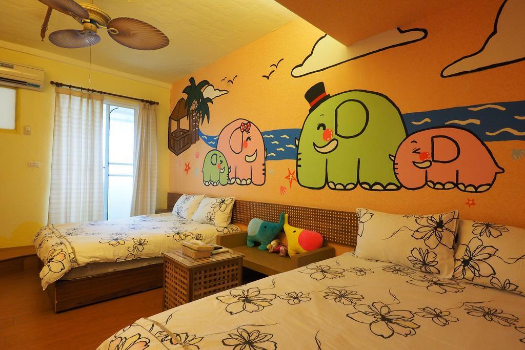 Peter Rabbit Cozy Nest Apartment Тайнан Екстериор снимка